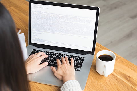 Képző- és iparművészeti munkatárs (Textilműves) tanfolyammal kapcsolatos információk